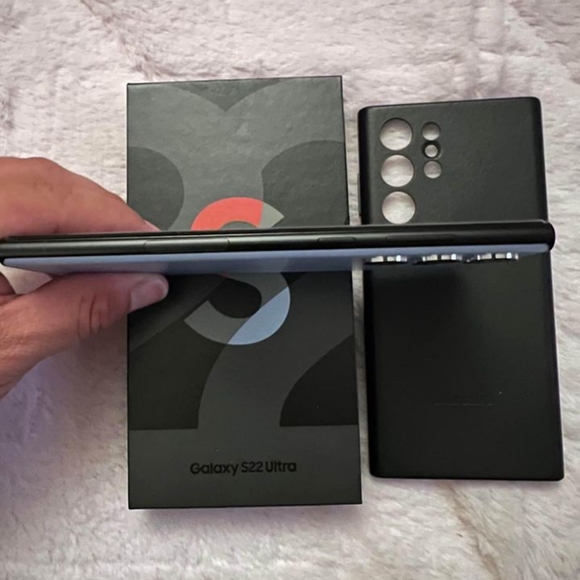 Samsung galaxy s22 ultra sky blue 256gb - Picture 4 of 7